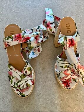 INC International Concepts White Floral Espadrille Wedge Sandals